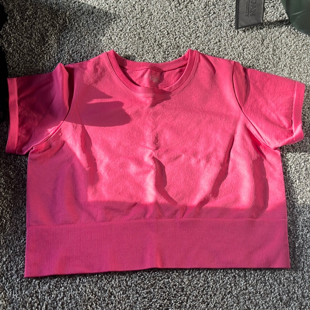 OFFLINE cropped work out top